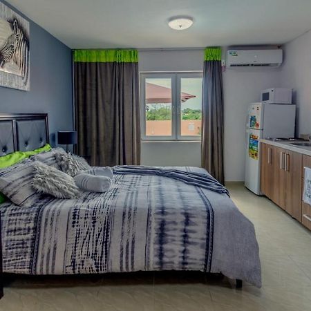 Omira Apartment Suites Willemstad Extérieur photo