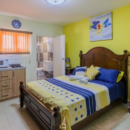 Omira Apartment Suites Willemstad Extérieur photo