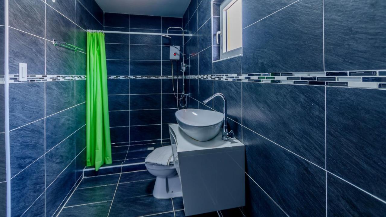 Omira Apartment Suites Willemstad Extérieur photo