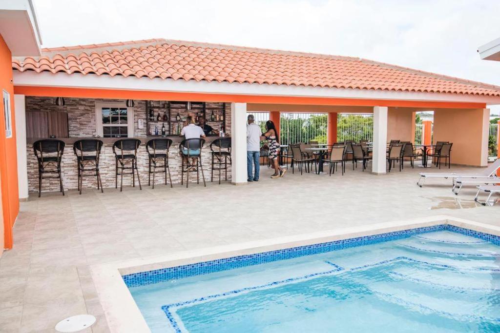 Omira Apartment Suites Willemstad Extérieur photo