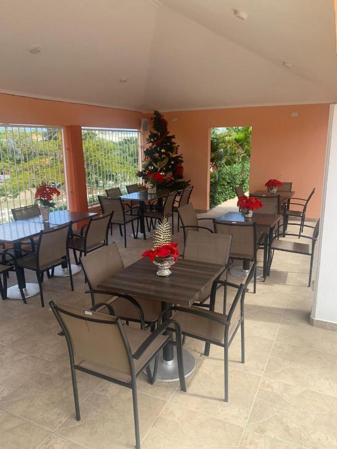 Omira Apartment Suites Willemstad Extérieur photo