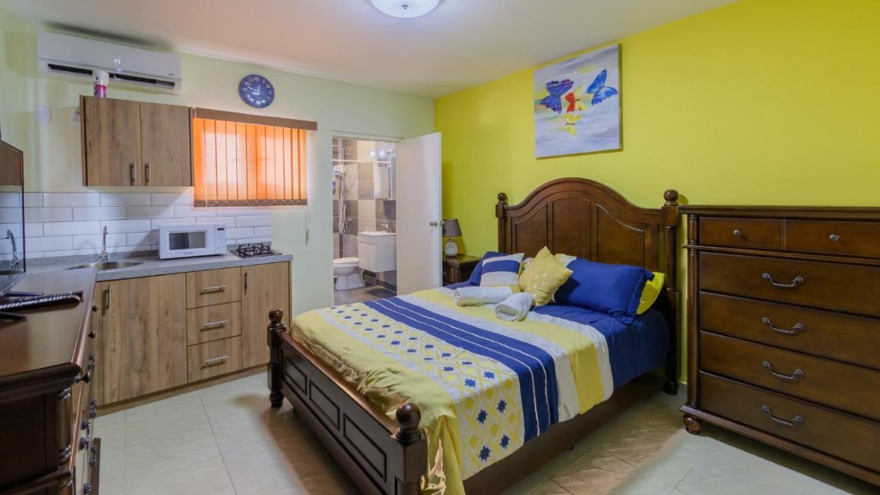 Omira Apartment Suites Willemstad Extérieur photo