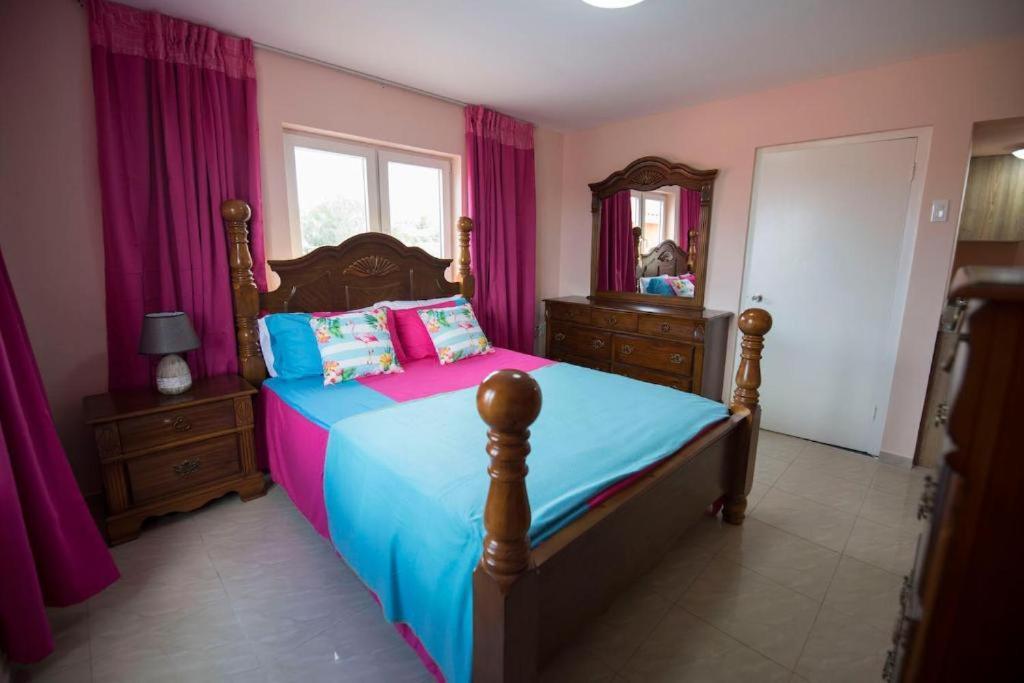 Omira Apartment Suites Willemstad Extérieur photo